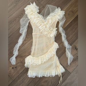 NEED GONE TODAY! 🔥 House of CB Sorrel Ivory Lace Ruffle Polka Dot Sleeve XS